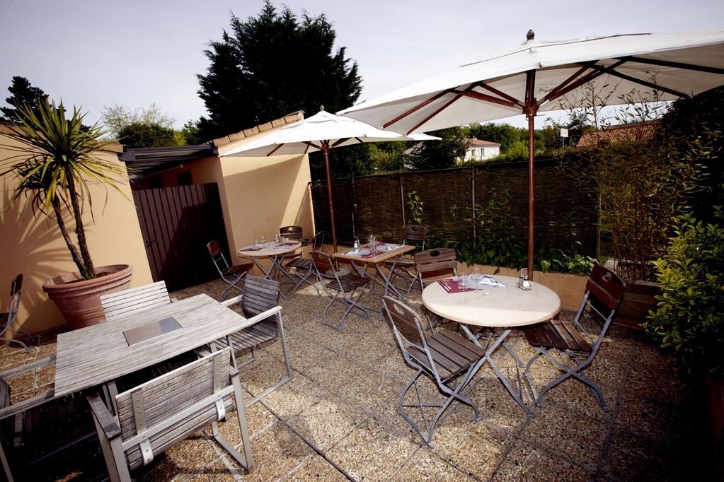 Campanile Bordeaux Est - Artigues Hotel Restoran gambar